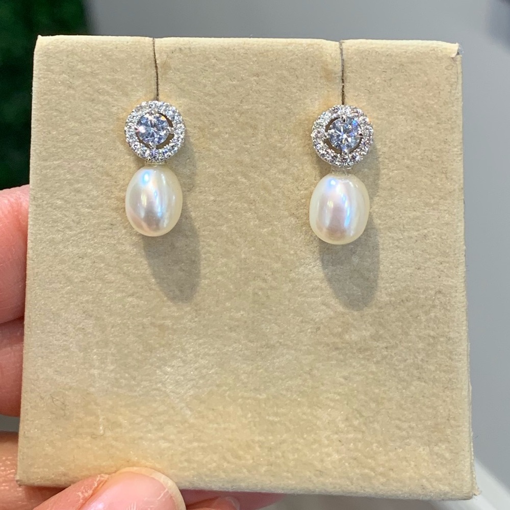 Freshwater Pearl Earrings